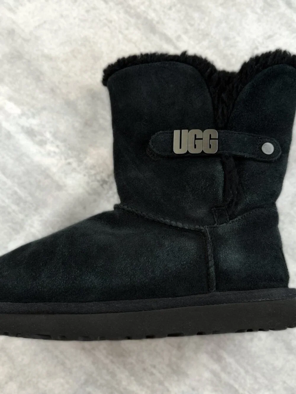 UGG Bailey Suede Ankle Boots Size 7 Black